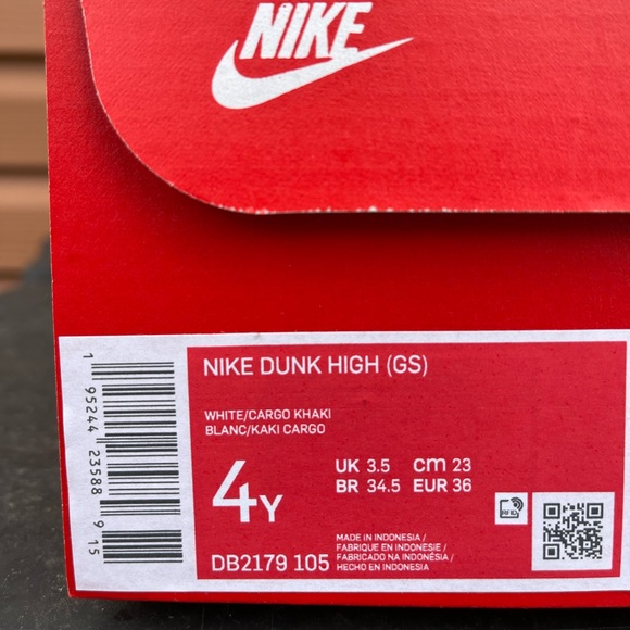 Nike dunk high cargo khaki size US 4Y (women’s 5.5) - Picture 3 of 3